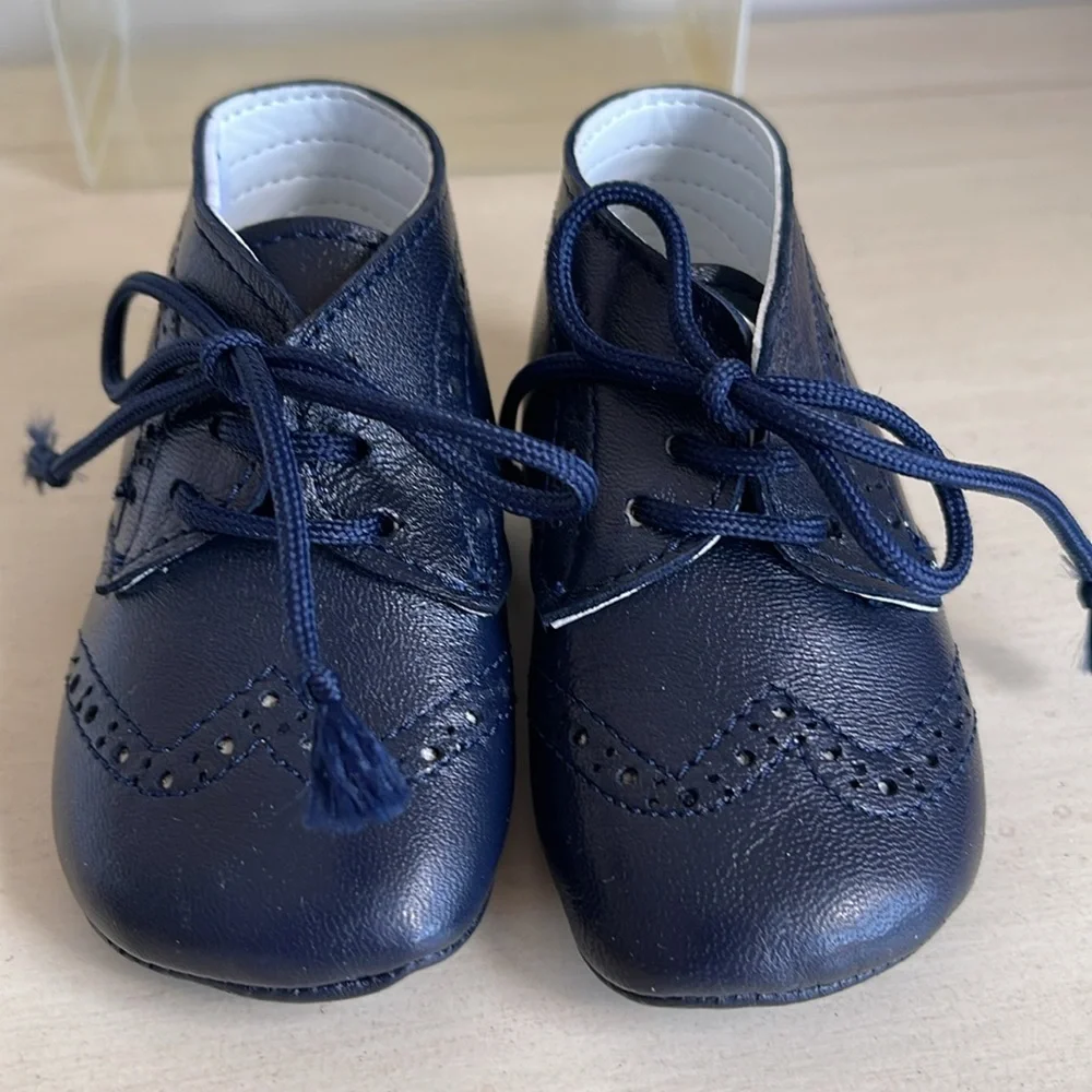 Pottery Barn Kids size leather